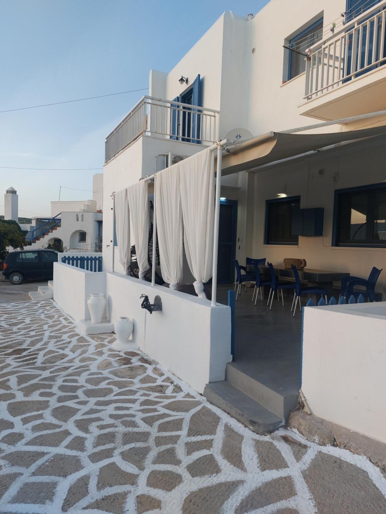 George'S Point Of View Apartment Náousa Exterior foto